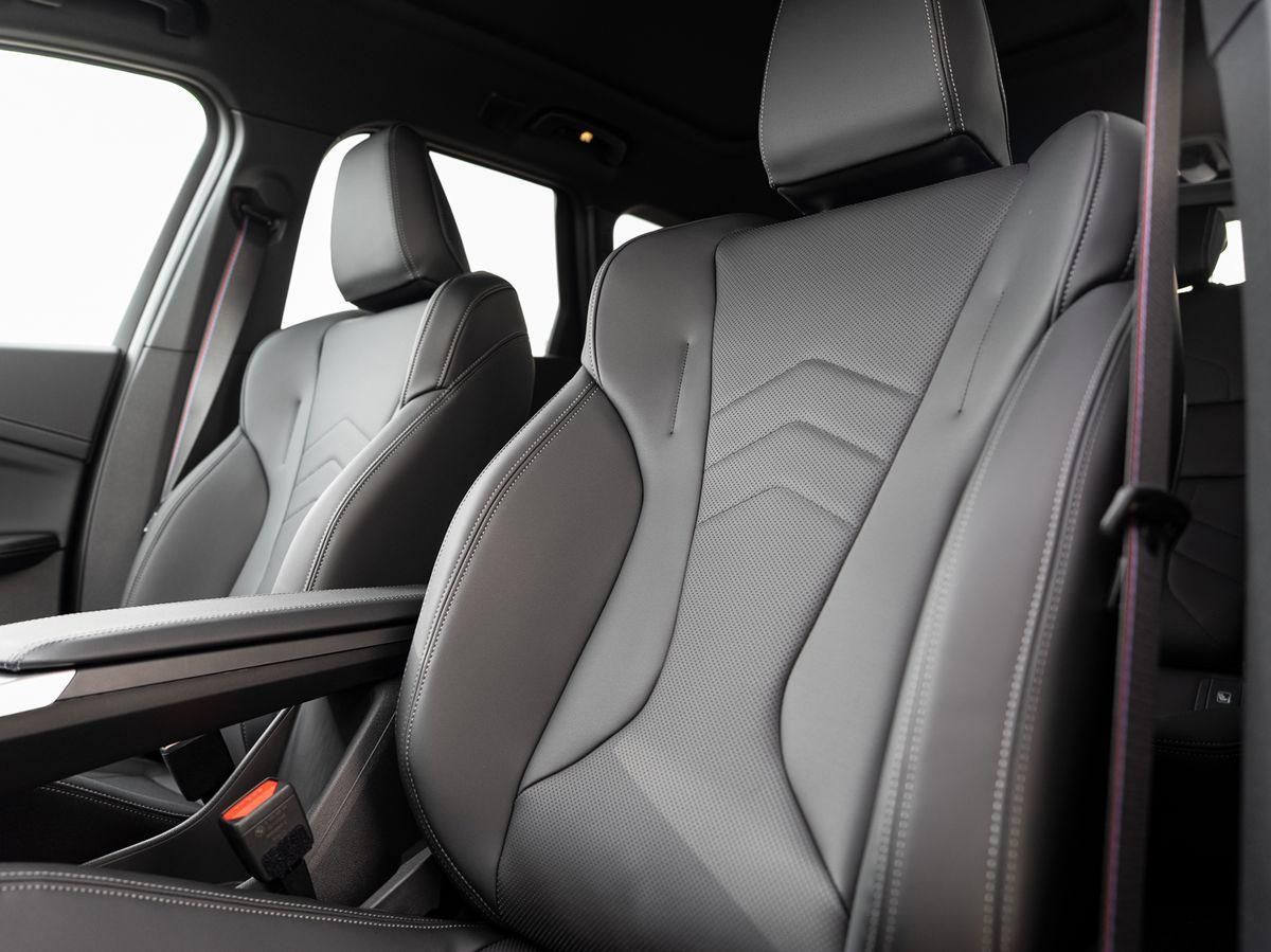 BMW X1 2026 г. Чёрный, пробег 6490 км