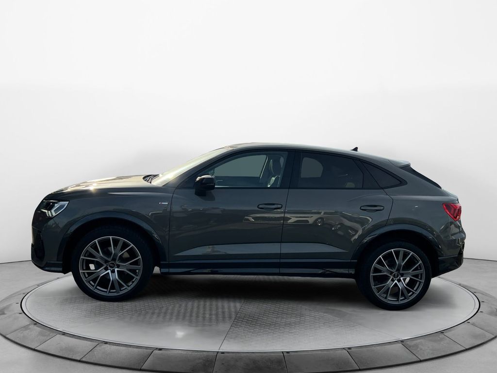 Audi Q3 2025 г. Серый, пробег 59900 км