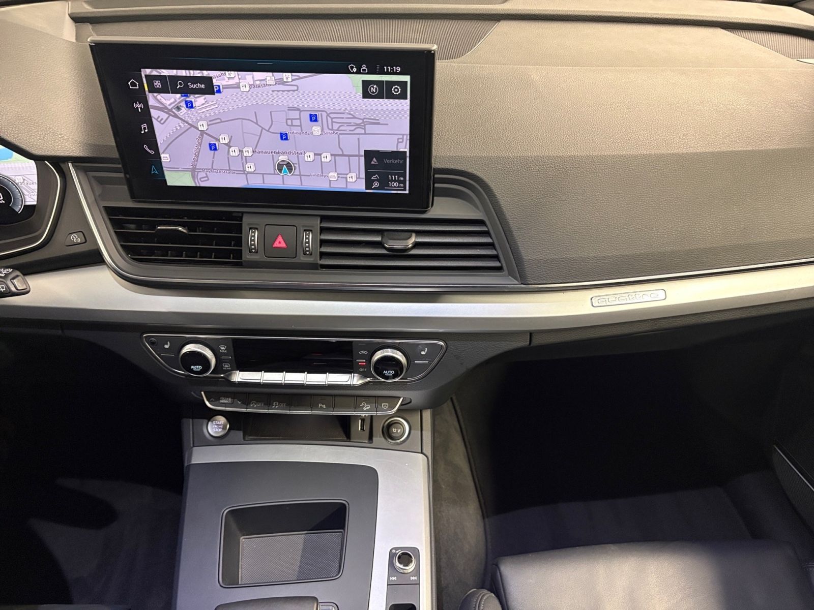 Audi Q5 2023 г. Серый, пробег 41135 км