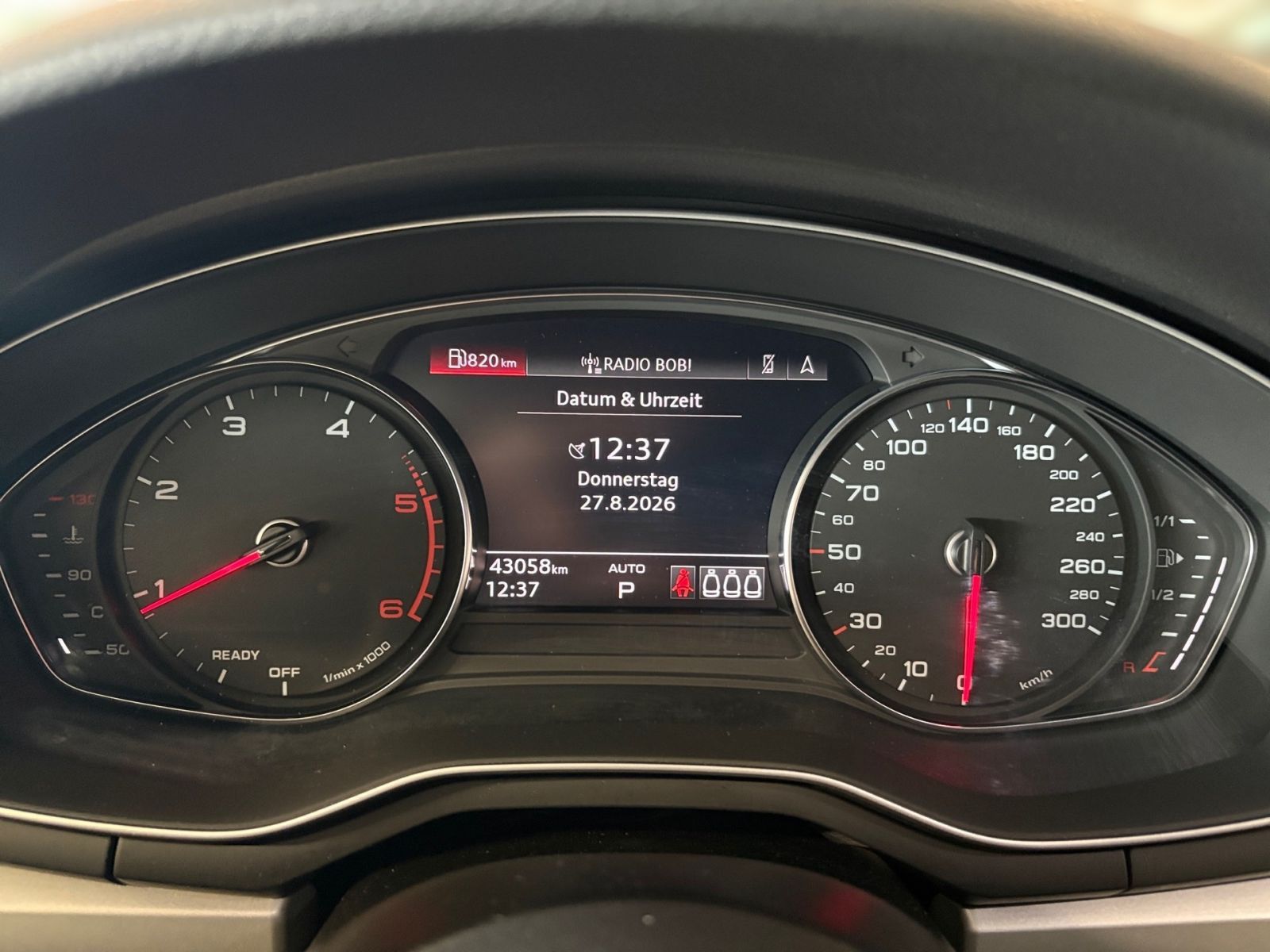 Audi A4 2023 г. Чёрный, пробег 43052 км