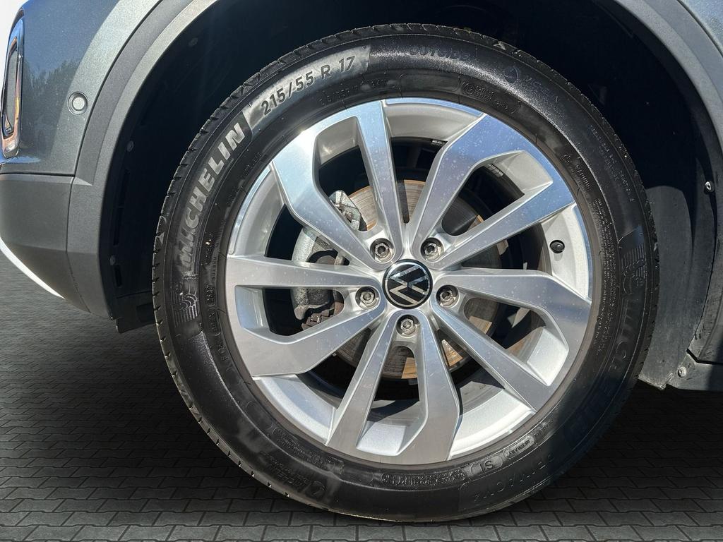 Volkswagen T-Roc 2022 г. Серый, пробег 17912 км