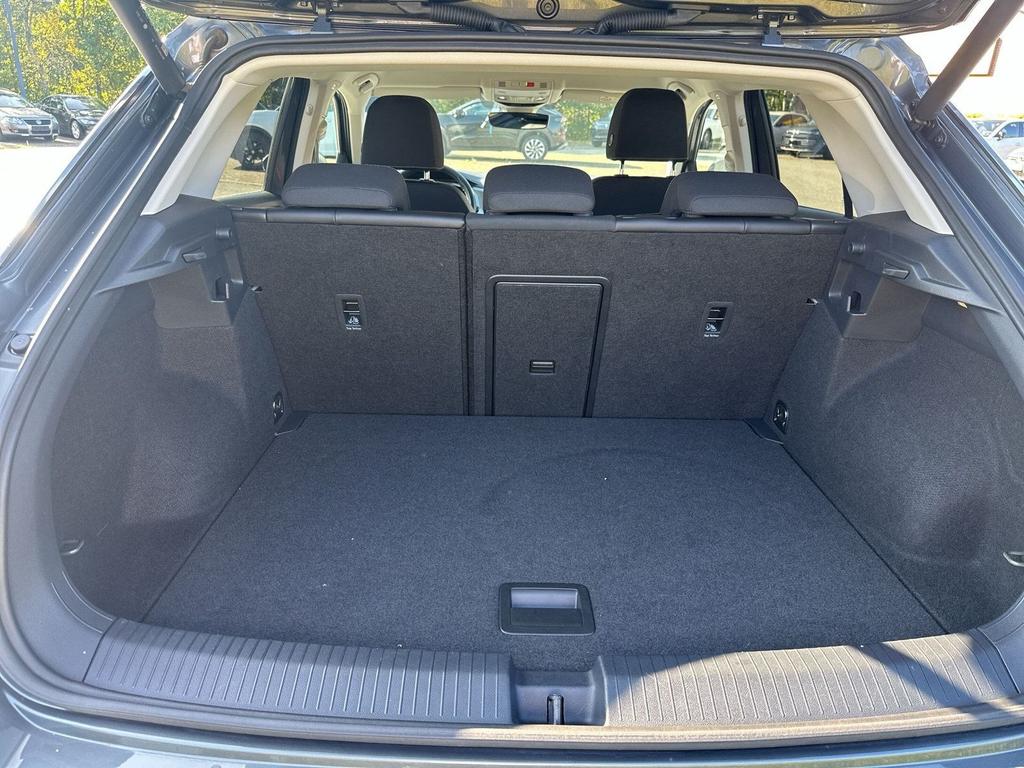 Volkswagen T-Roc 2022 г. Серый, пробег 17912 км