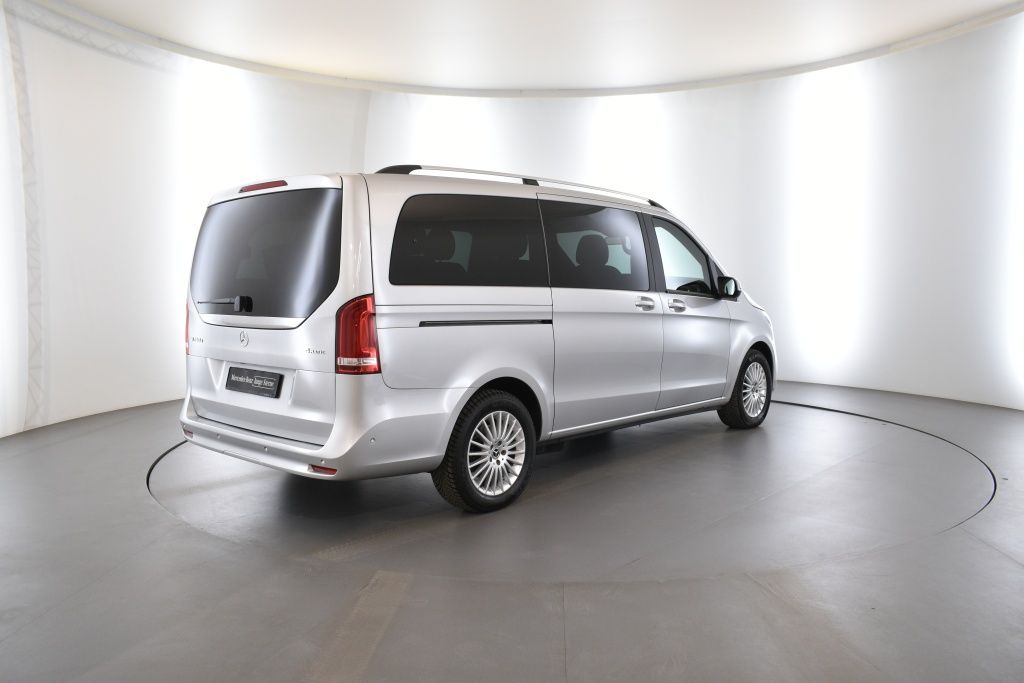 Mercedes-Benz V 250 2022 г. Серебристый, пробег 53397 км