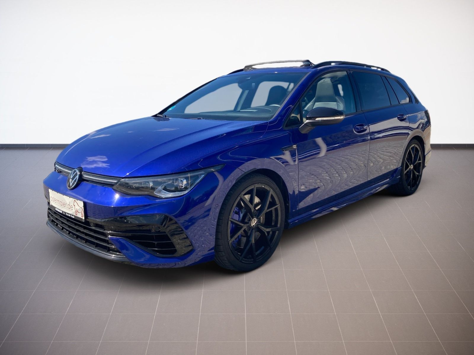 Volkswagen Golf 2023 г. Синий, пробег 45370 км