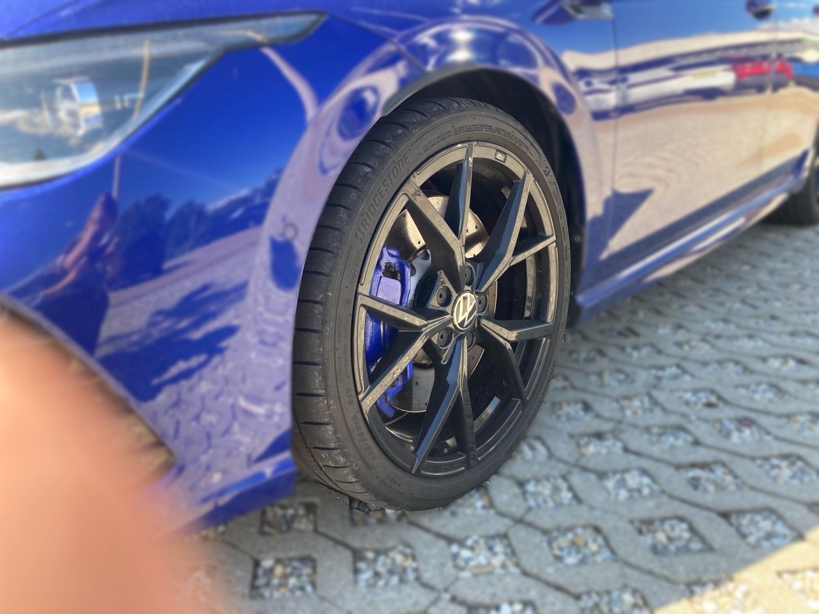 Volkswagen Golf 2023 г. Синий, пробег 45370 км