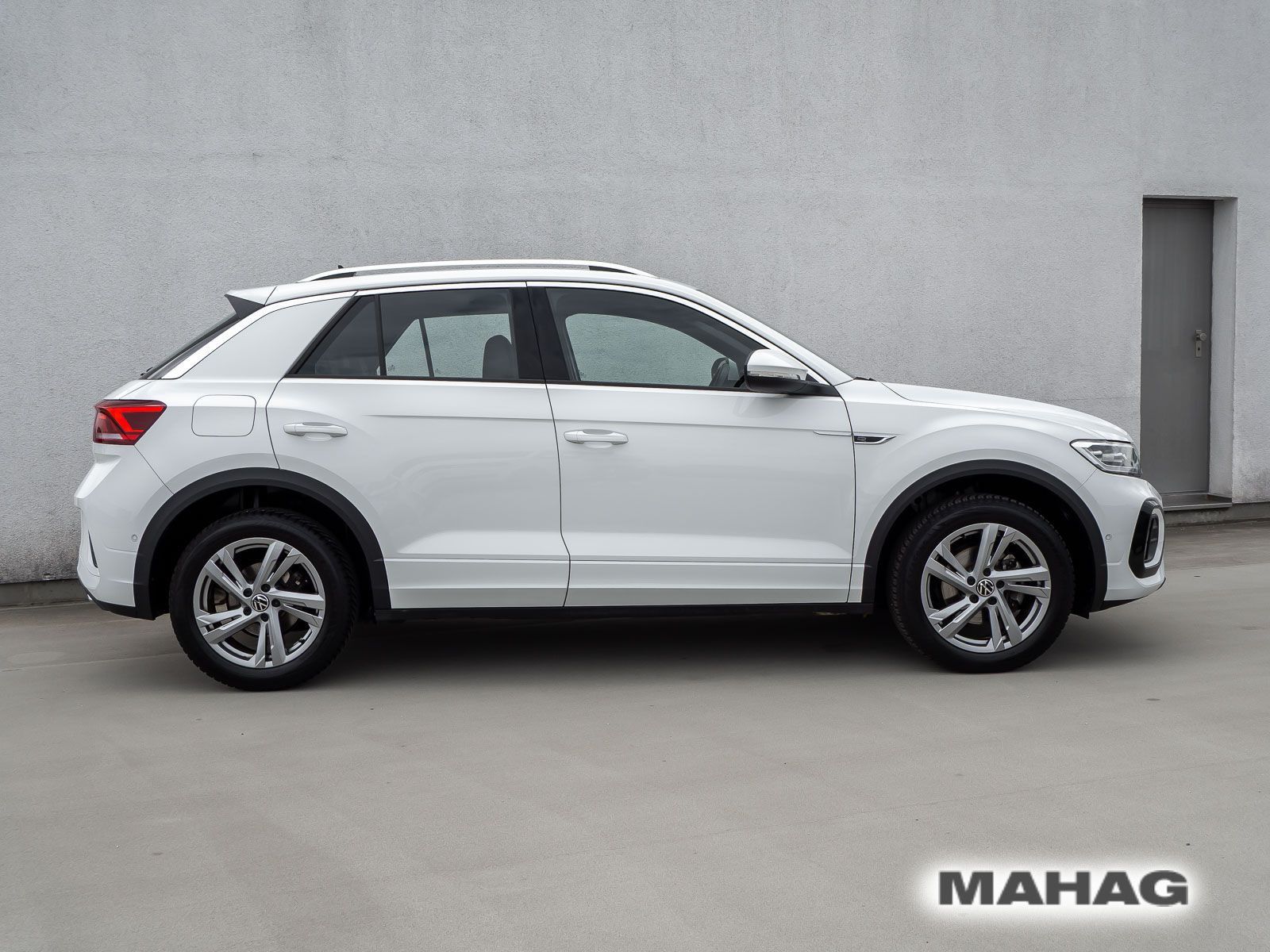 Volkswagen T-Roc 2024 г. Белый, пробег 42583 км