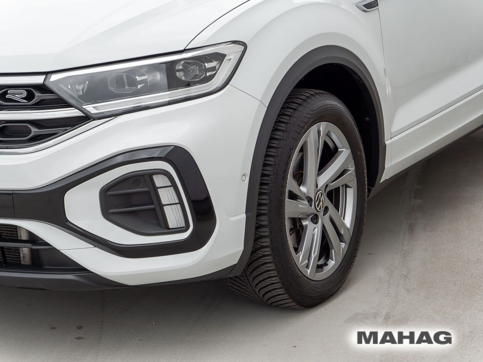 Volkswagen T-Roc 2024 г. Белый, пробег 42583 км