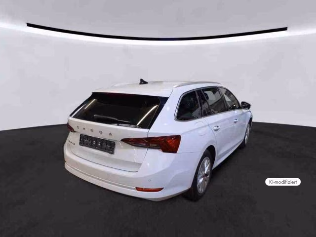 Skoda Octavia 2021 г. Белый, пробег 52874 км