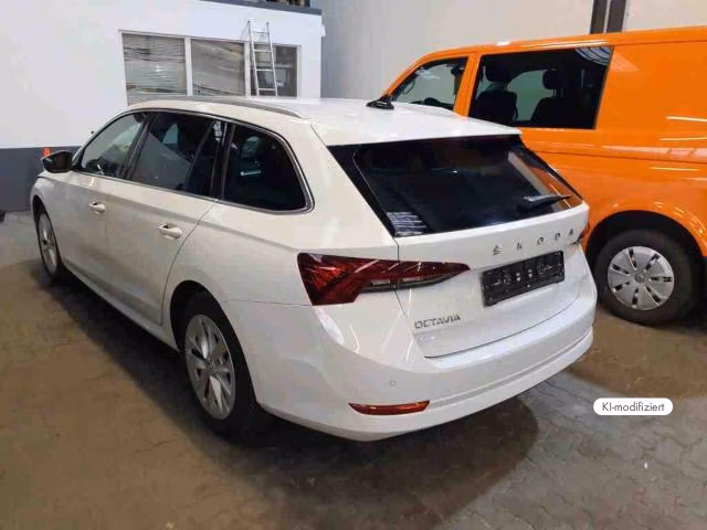 Skoda Octavia 2021 г. Белый, пробег 52874 км
