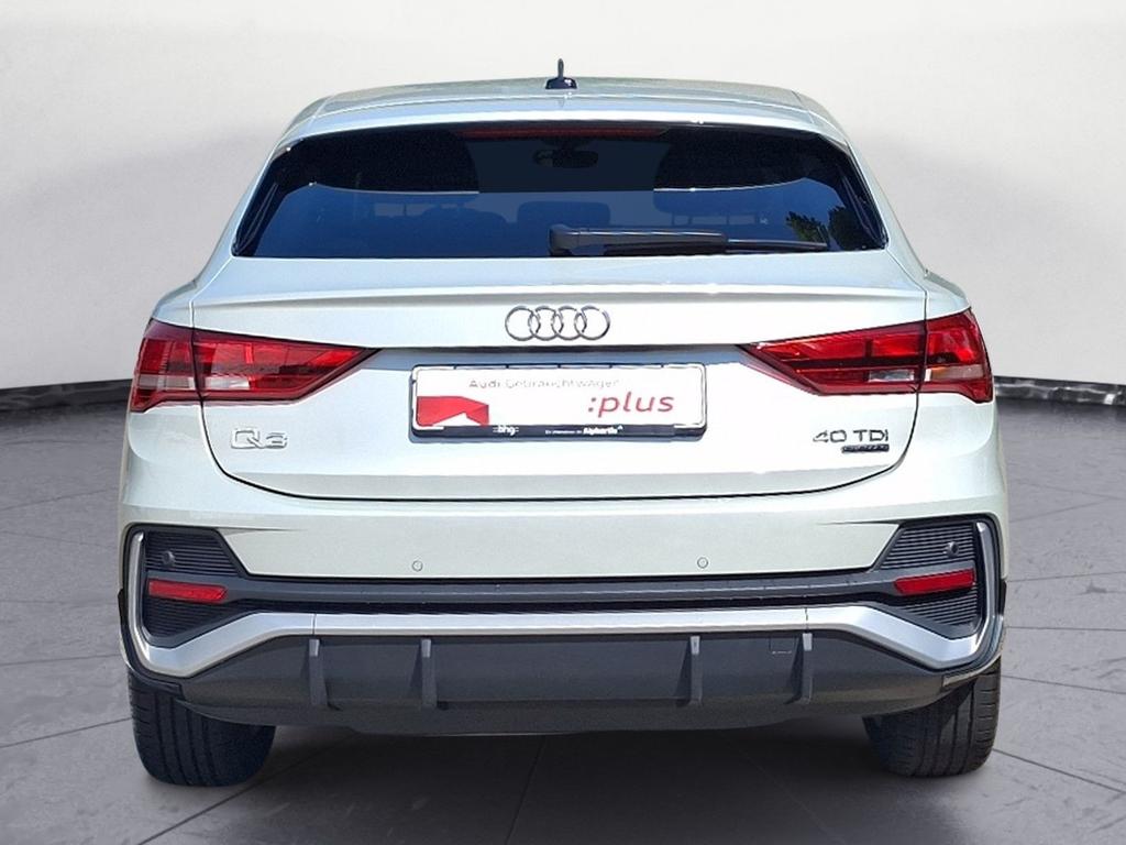 Audi Q3 2023 г. Серебристый, пробег 50074 км
