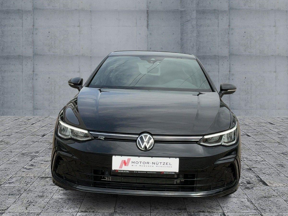 Volkswagen Golf 2024 г. Чёрный, пробег 22841 км