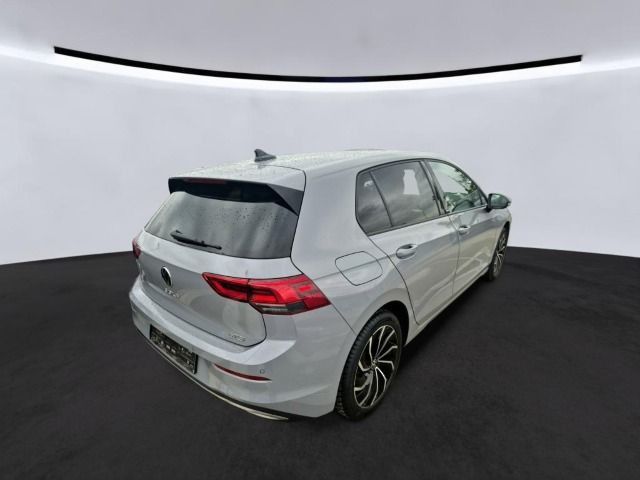 Volkswagen Golf 2023 г. Серый, пробег 51736 км