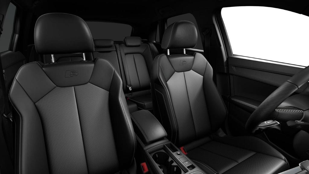 Audi Q3 2022 г. Серый, пробег 59100 км