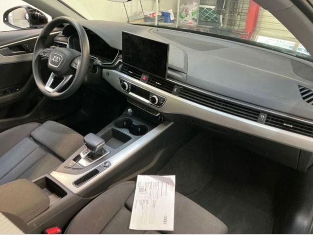 Audi A4 2023 г. Чёрный, пробег 39210 км
