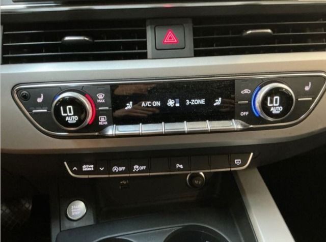 Audi A4 2023 г. Чёрный, пробег 39210 км