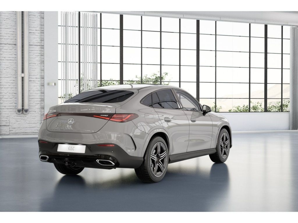 Mercedes-Benz GLC 200 2025 г. Серый, пробег 12765 км