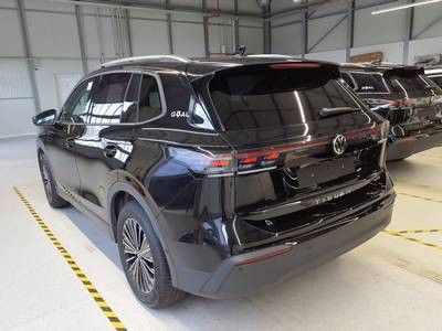 Volkswagen Tiguan 2025 г. Чёрный, пробег 17400 км