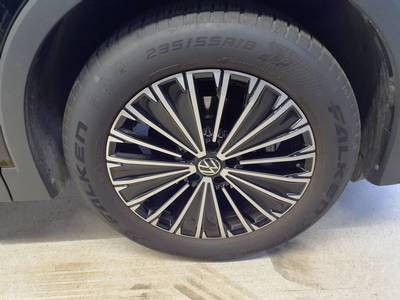 Volkswagen Tiguan 2025 г. Чёрный, пробег 17400 км