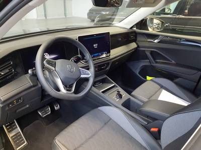 Volkswagen Tiguan 2025 г. Чёрный, пробег 17400 км