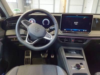 Volkswagen Tiguan 2025 г. Чёрный, пробег 17400 км