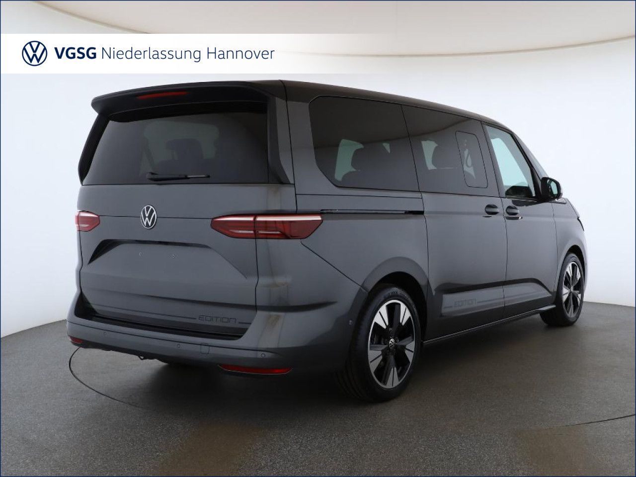 Volkswagen T7 MULTIVAN 2026 г. Серый, пробег 11575 км