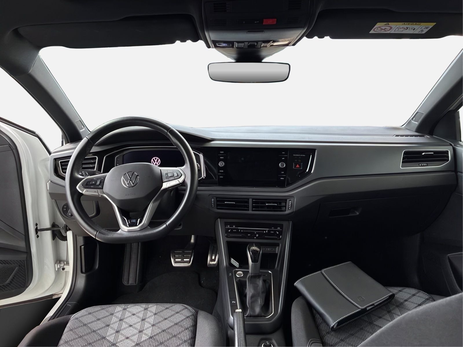 Volkswagen Taigo 2022 г. Белый, пробег 34310 км