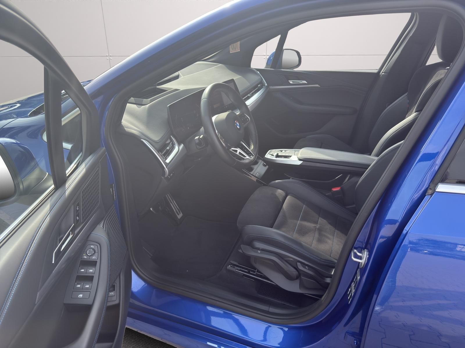 BMW 218 ACTIVE TOURER 2024 г. Синий, пробег 29950 км