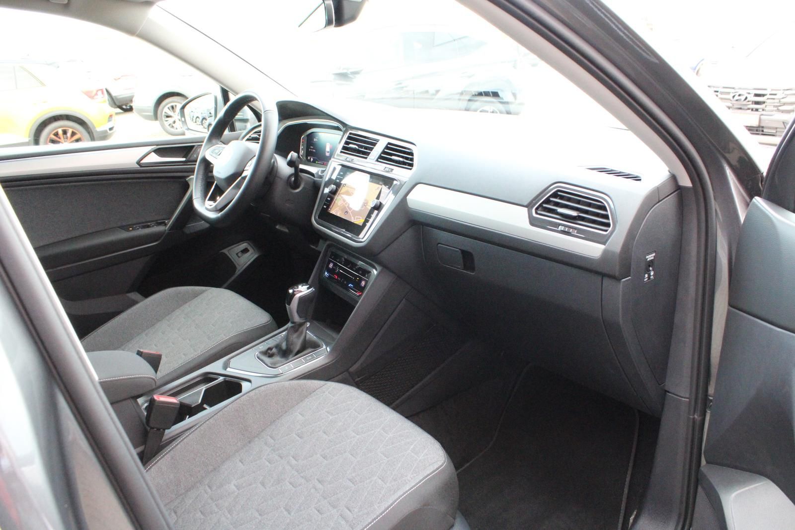 Volkswagen TIGUAN ALLSPACE 2024 г. Серый, пробег 11710 км