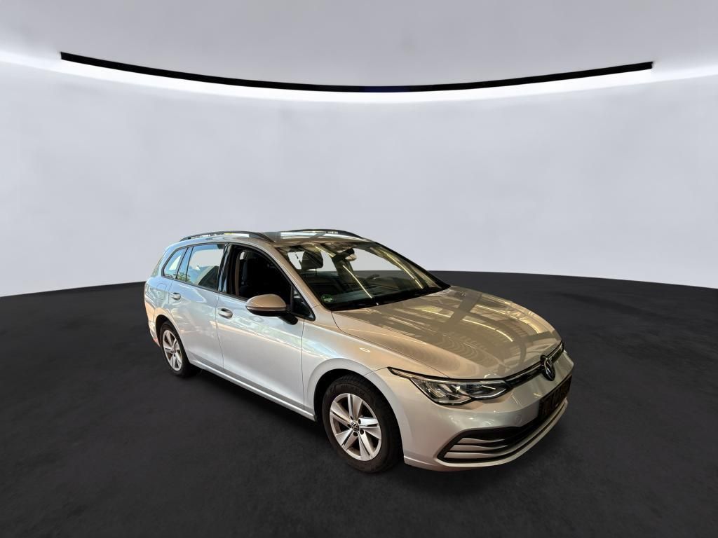 Volkswagen Golf 2023 г. Серебристый, пробег 53549 км