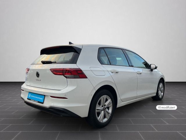 Volkswagen Golf 2022 г. Белый, пробег 53014 км