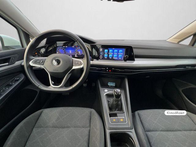 Volkswagen Golf 2022 г. Белый, пробег 53014 км