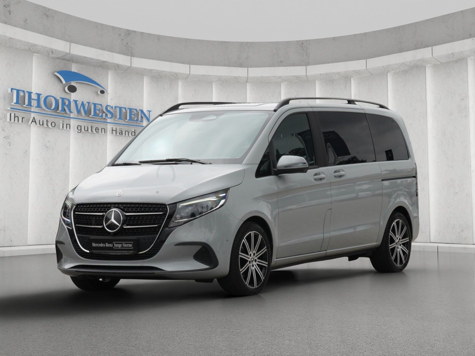 Mercedes-Benz V 220 2025 г. Серый, пробег 36222 км