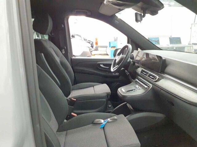 Mercedes-Benz V 220 2025 г. Серый, пробег 36222 км