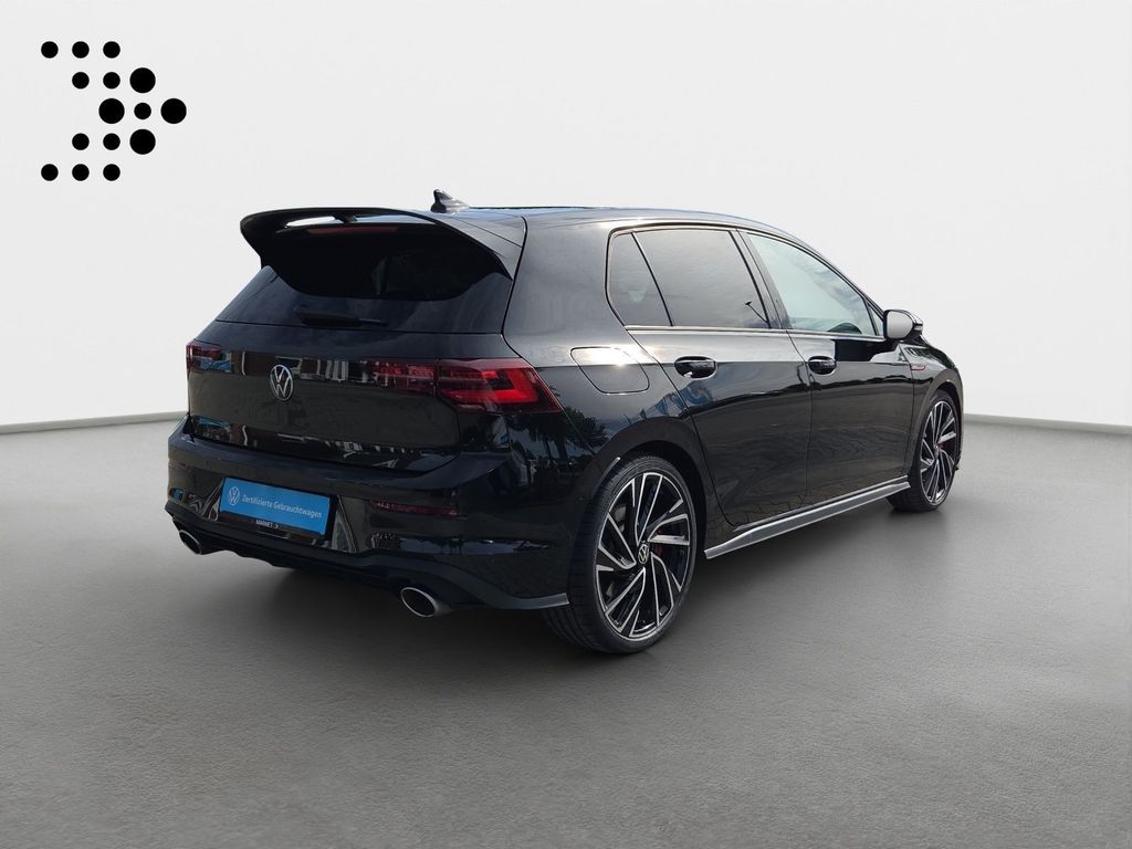 Volkswagen Golf 2024 г. Чёрный, пробег 23258 км
