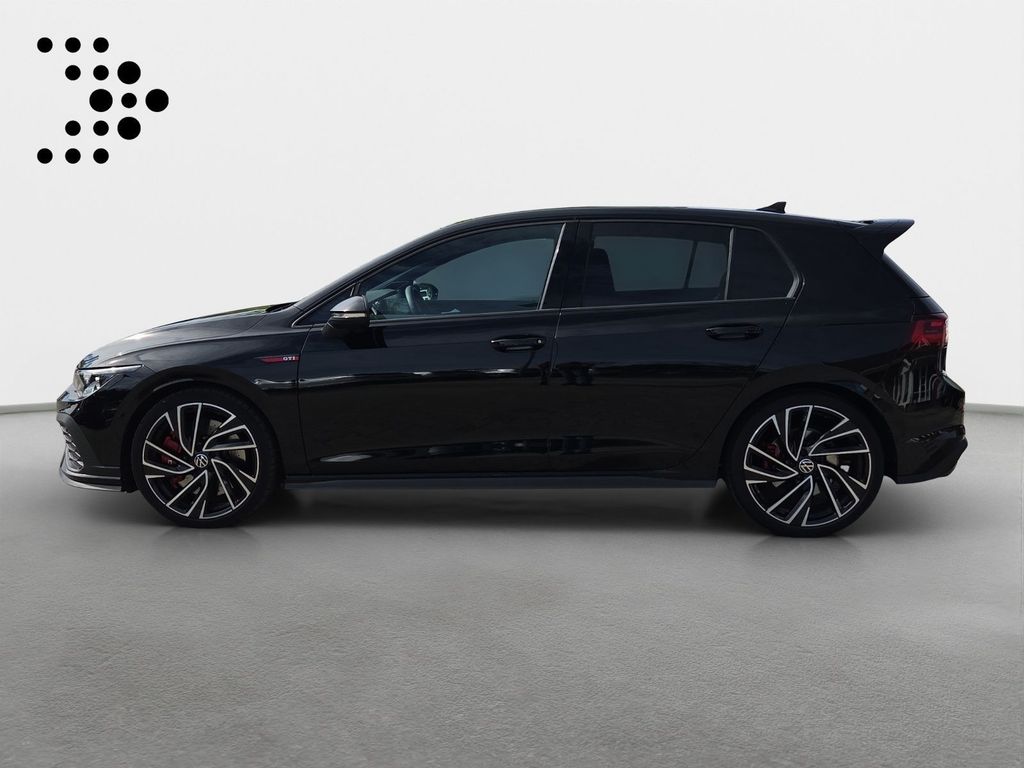Volkswagen Golf 2024 г. Чёрный, пробег 23258 км