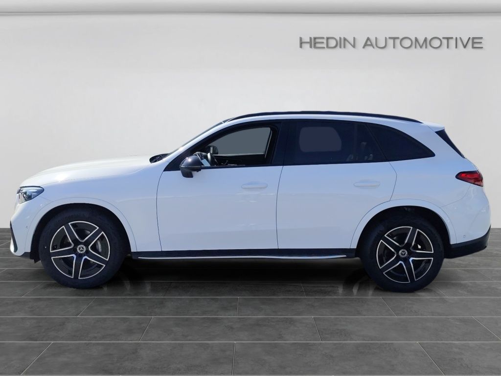 Mercedes-Benz GLC 200 2025 г. Белый, пробег 10816 км