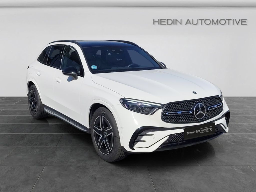 Mercedes-Benz GLC 200 2025 г. Белый, пробег 10816 км
