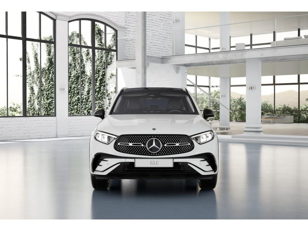 Mercedes-Benz GLC 200 2026 г. Белый, пробег 6828 км