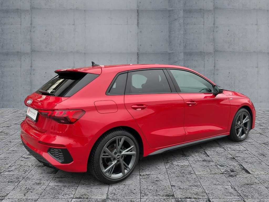Audi A3 2022 г. Красный, пробег 33079 км
