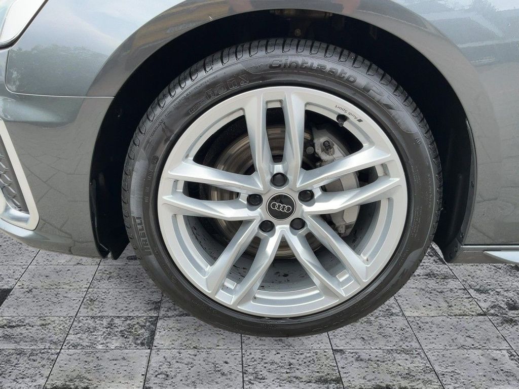 Audi A4 2023 г. Серый, пробег 54667 км