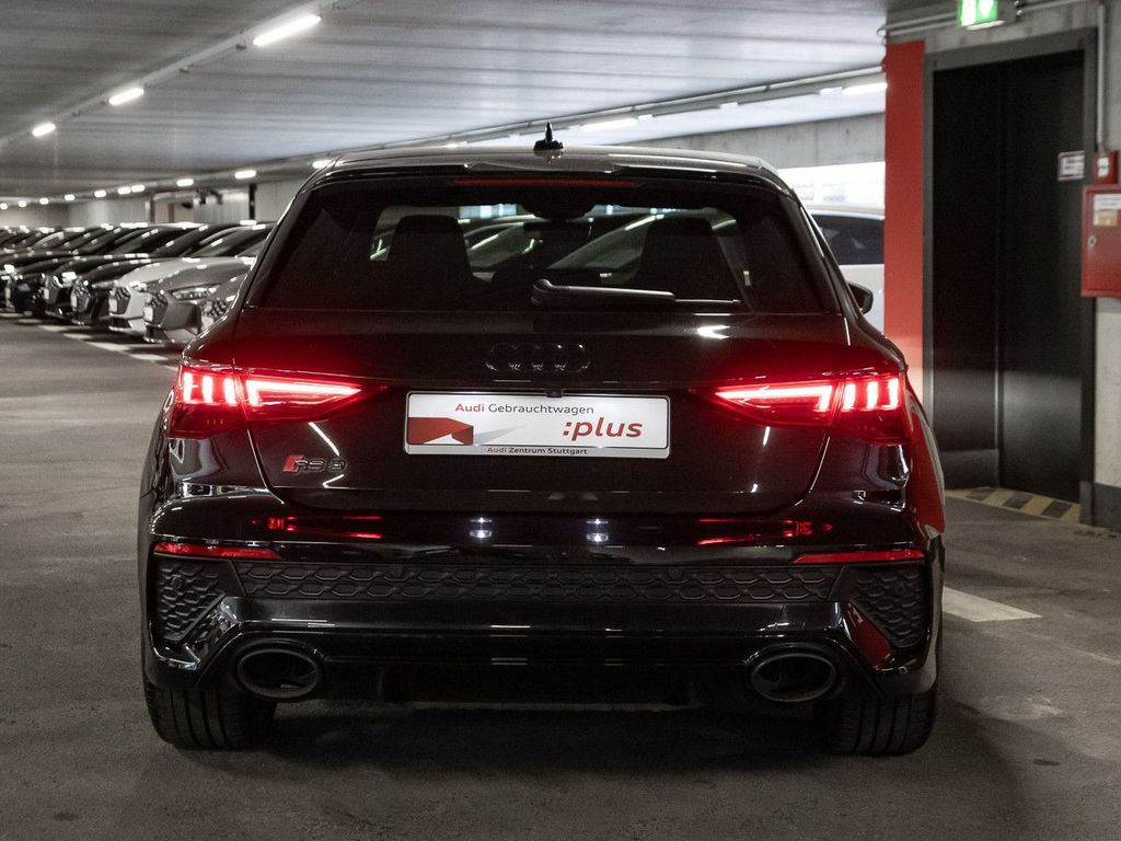 Audi RS3 2022 г. Чёрный, пробег 27771 км