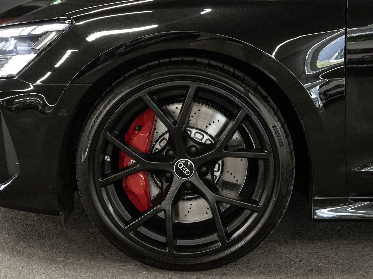 Audi RS3 2022 г. Чёрный, пробег 27771 км