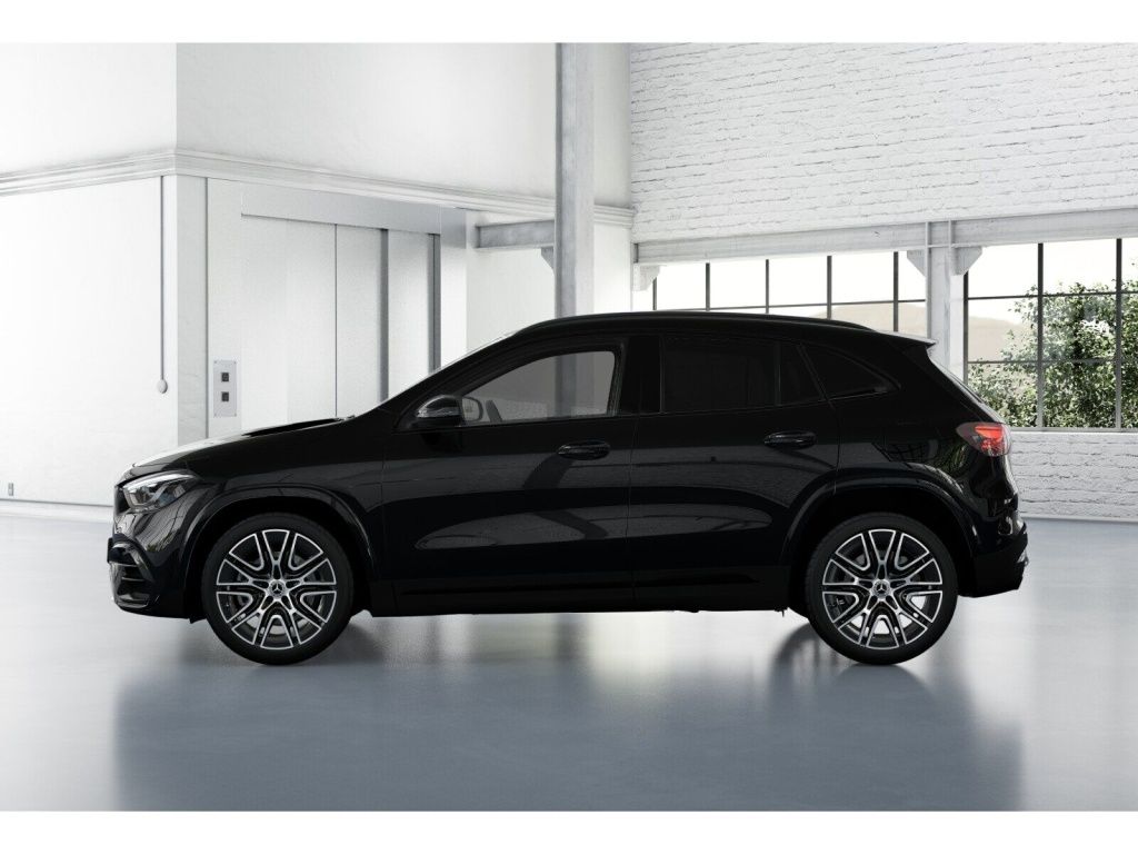 Mercedes-Benz GLA 220 2025 г. Чёрный, пробег 27726 км