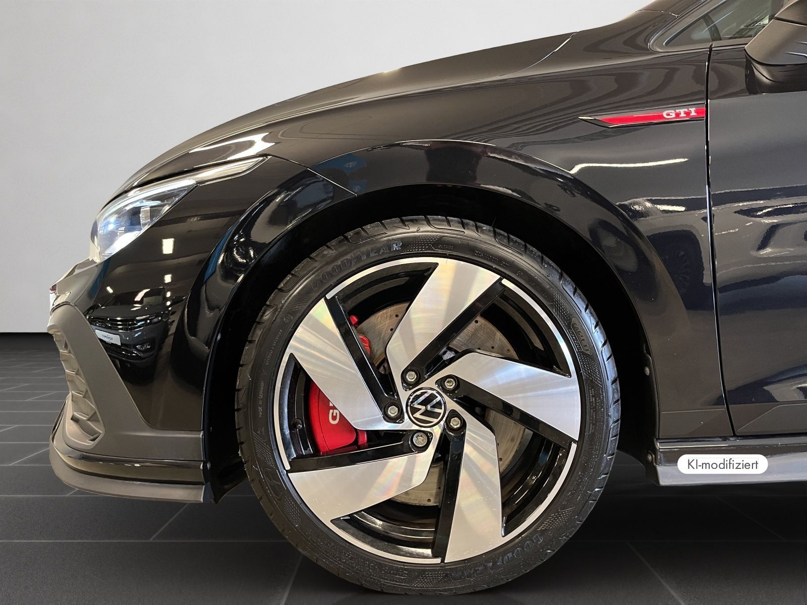 Volkswagen Golf 2022 г. Чёрный, пробег 6995 км