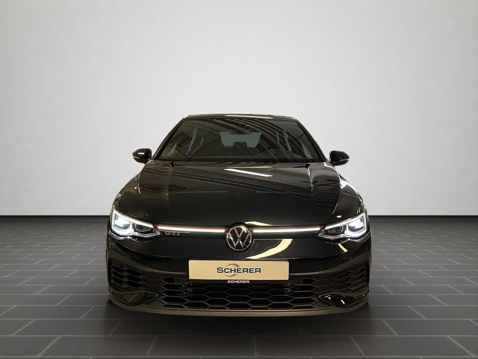 Volkswagen Golf 2022 г. Чёрный, пробег 6995 км