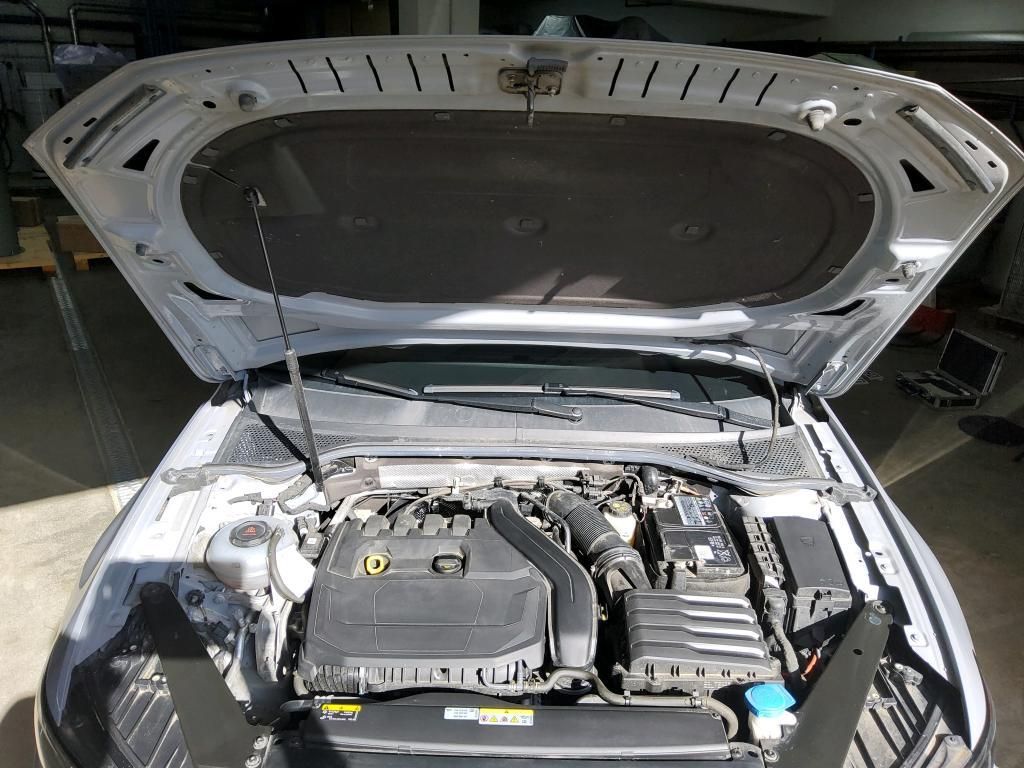 Volkswagen PASSAT VARIANT 2023 г. Серый, пробег 51583 км