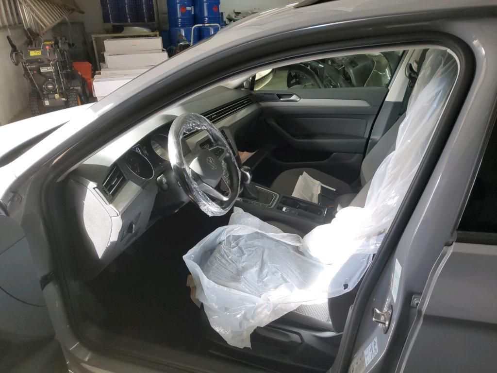 Volkswagen PASSAT VARIANT 2023 г. Серый, пробег 51583 км