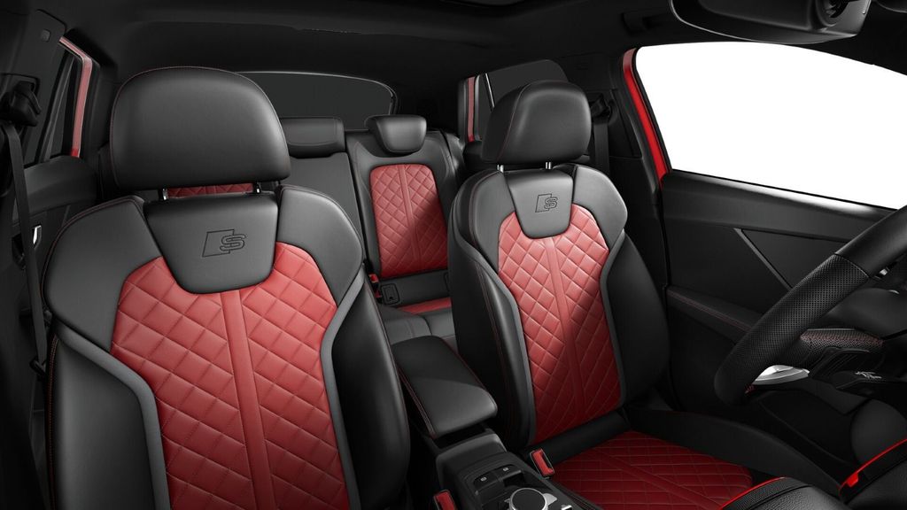Audi SQ2 2022 г. Красный, пробег 38550 км