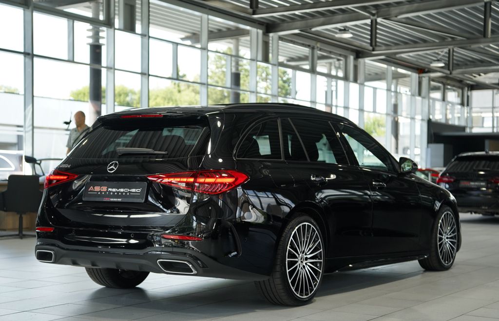 Mercedes-Benz C 300 2024 г. Чёрный, пробег 40000 км