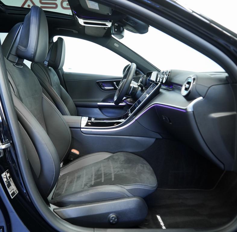 Mercedes-Benz C 300 2024 г. Чёрный, пробег 53000 км